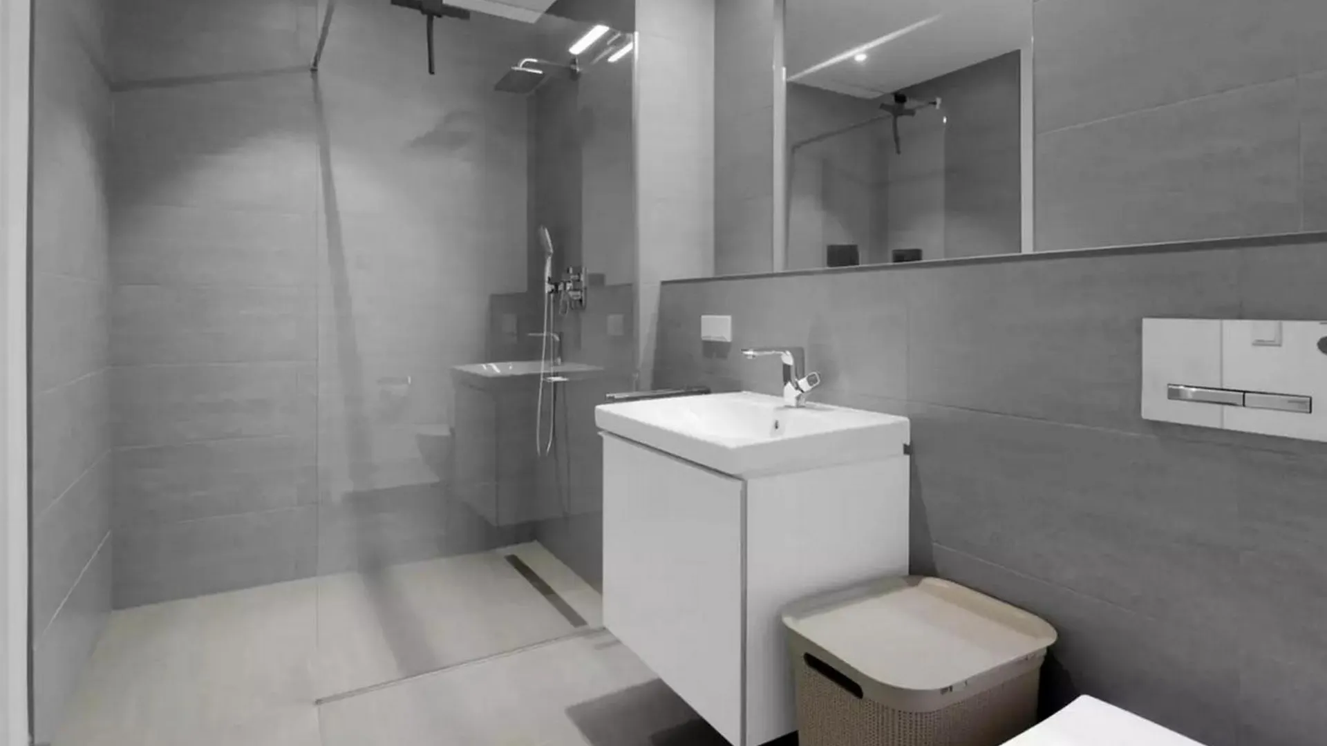 Ein-Zimmer-Wohnung Zur Miete In Frankfurt Frankfurt am Main 0*,